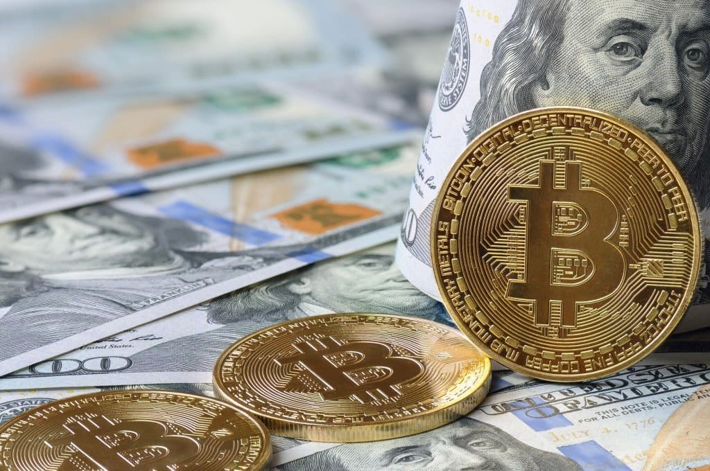 El precio de Bitcoin supera los 28.000 dólares: señal alcista para BTC, mientras los bancos luchan por sobrevivir