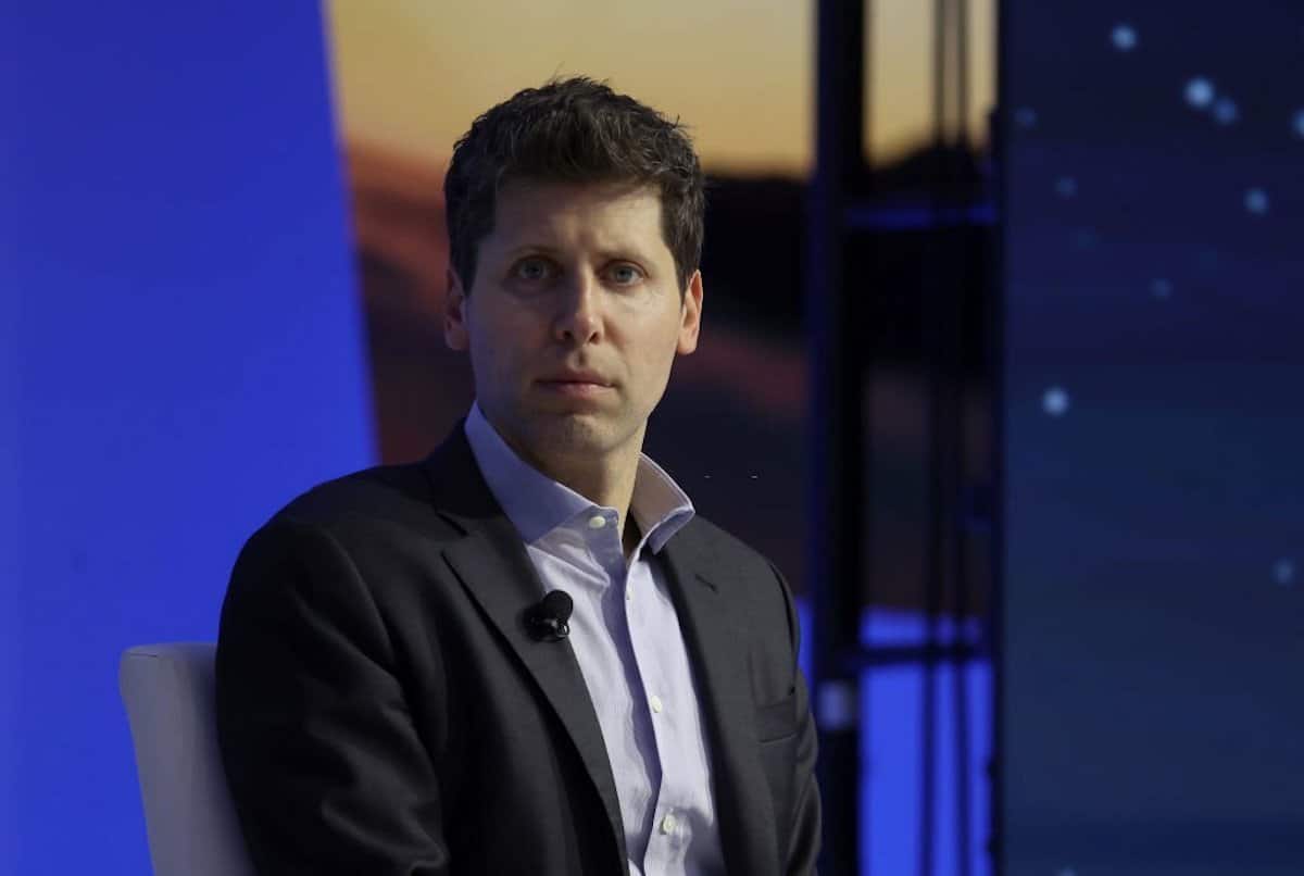 Sam Altman recupera el control de OpenAI: cambios en el directorio y presiones por parte de empleados