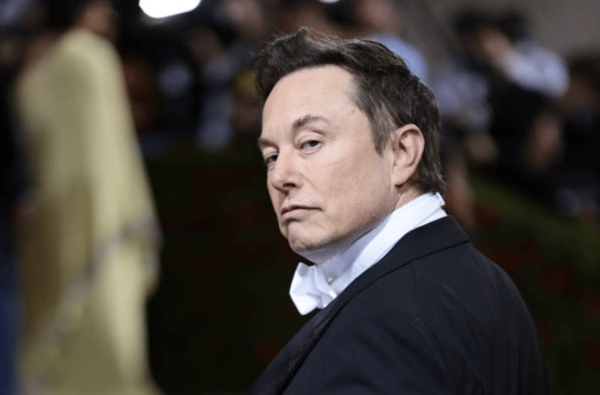 Elon Musk y sus aliados buscan destituir a Bog Iger como CEO de Disney