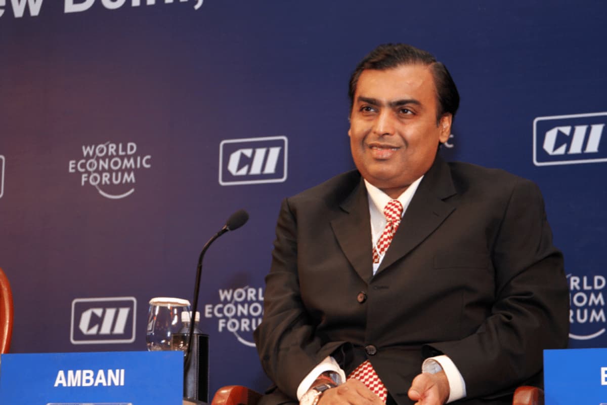 Mukesh Ambani Ra Mắt Điện Thoại