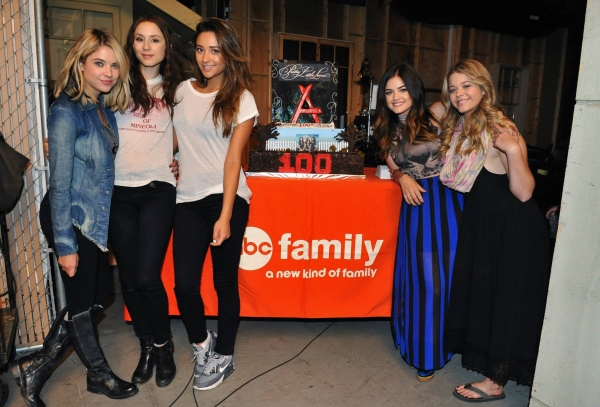 'Pretty Little Liars' Celebrates #PLL100 100th Episode - Business2Community