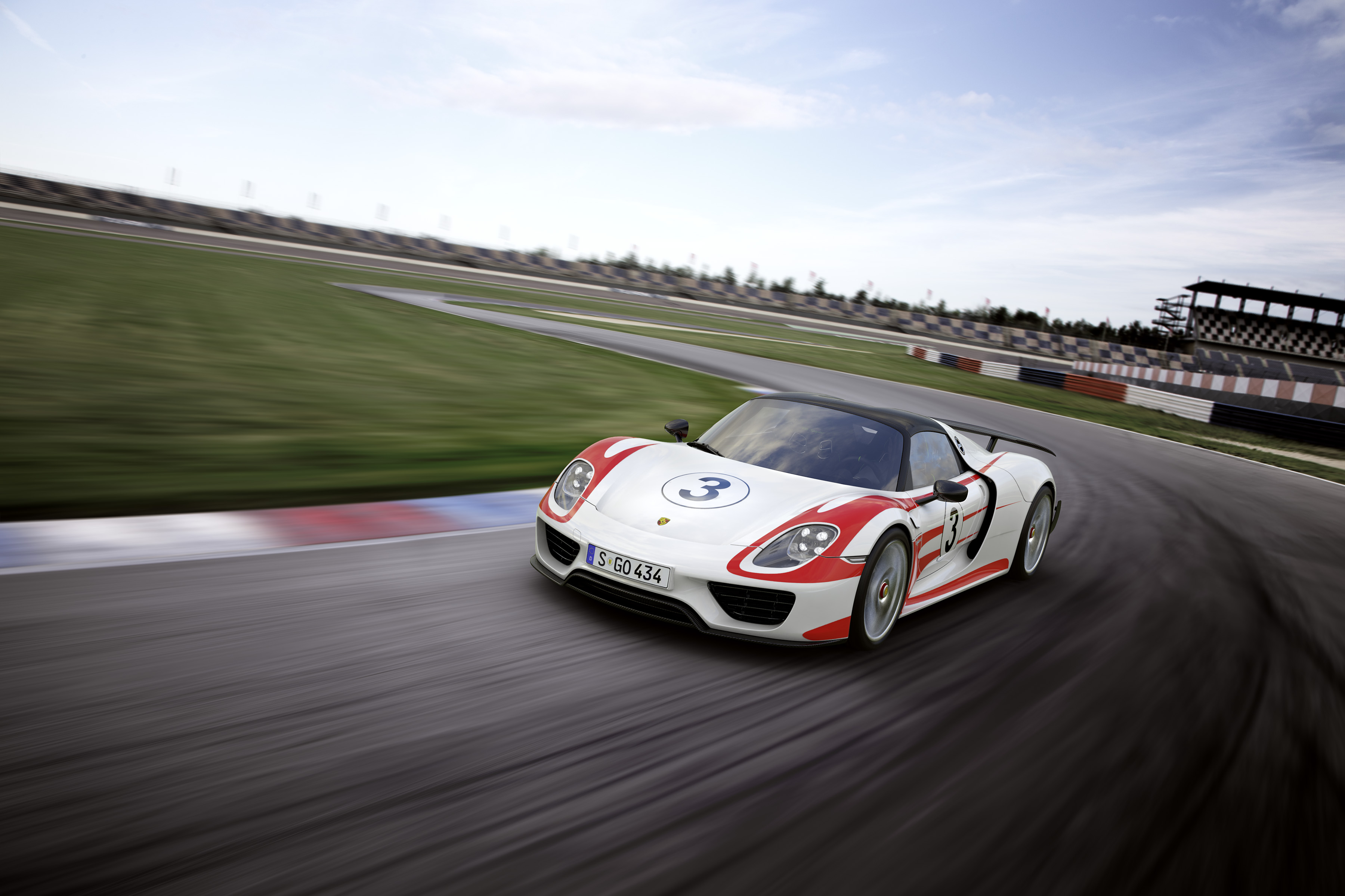 2015+Porsche+918+Spyder+-+Weissach+Package+_1_