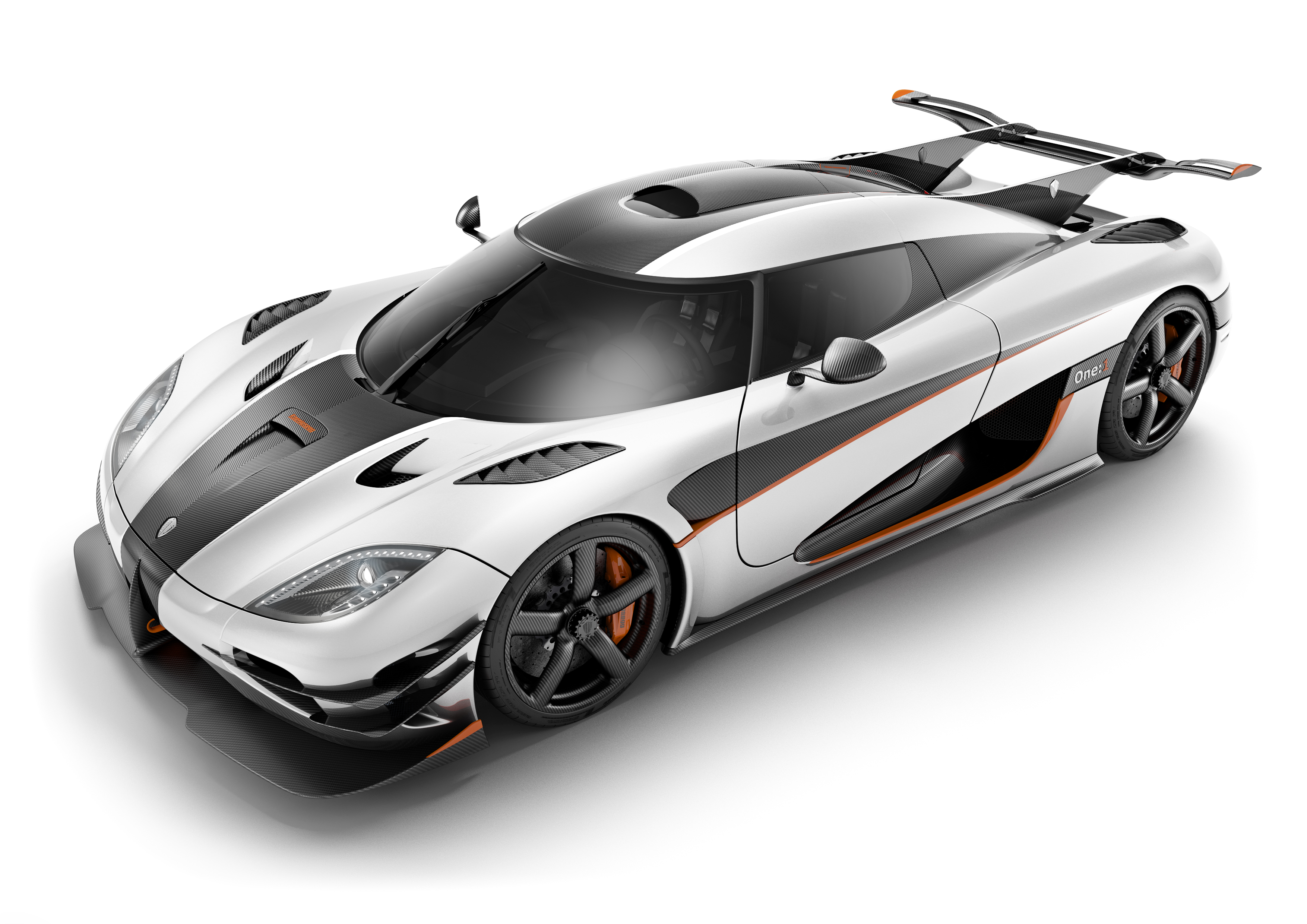 Koenigsegg_One1_Front_02