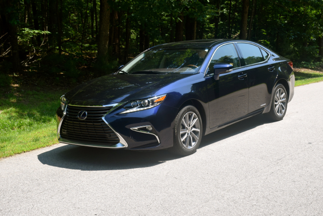 Luxury Hybrid: 2016 Lexus ES 300h - Business 2 Community