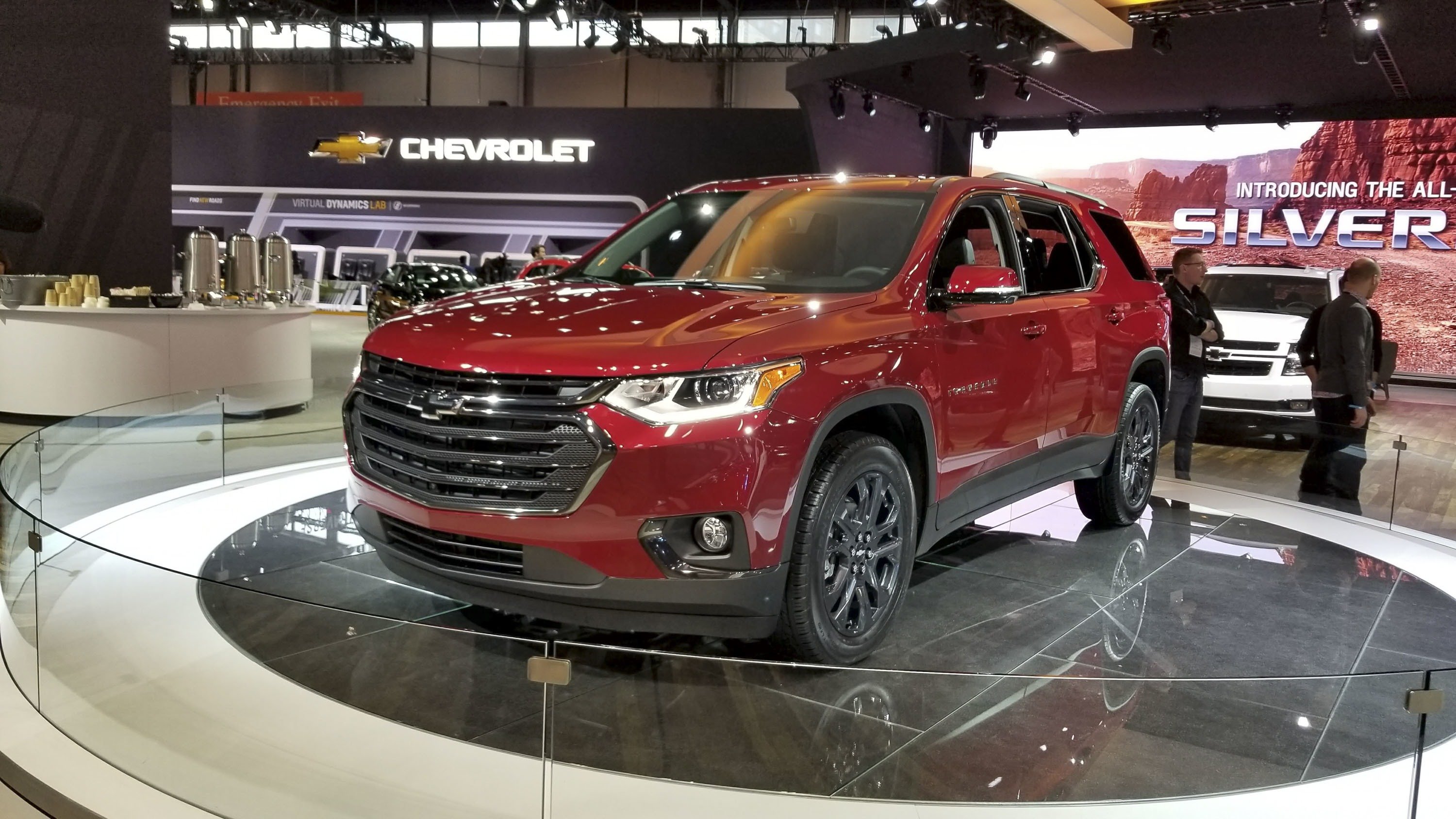 Chevy Traverse RS Looks Like The Better Daily Driver In Chicago ...