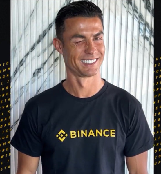 cristiano ronaldo signs nft deal with crypto exchange binance