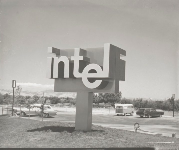 Intel Net Worth: The Downward Spiral of a Tech Giant