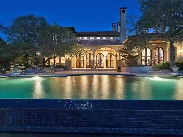 Alex Jones' mansion