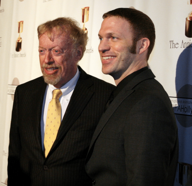 phil knight and travis knight