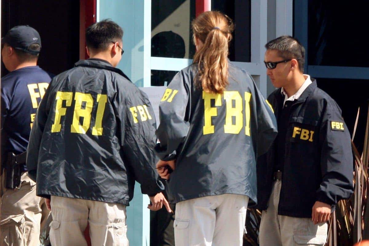 fbi arrests idin dalpour for involvement in $43 million ponzi scheme