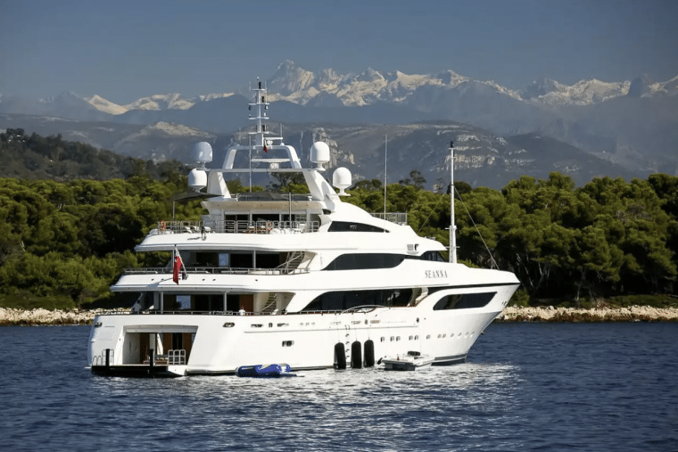 stan kroenke seanna yacht