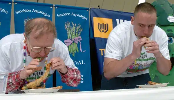 Joey Chestnut in a competition