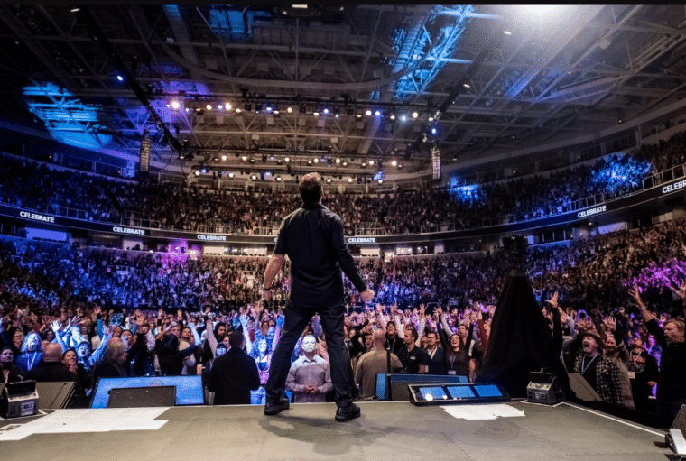 Tony Robbins speaking