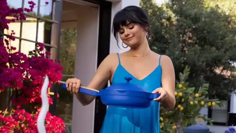 Selena Gomez with a pot