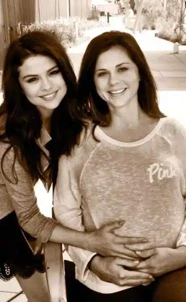 Selena Gomez with her mom