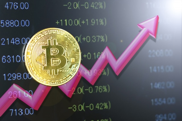 the-price-of-btc-has-risen-sharply-and-surpassed-23000-us-dollars-analyst-it-is-a-good-time-to-buy-on-the-second-day-of-the-lunar-calendar